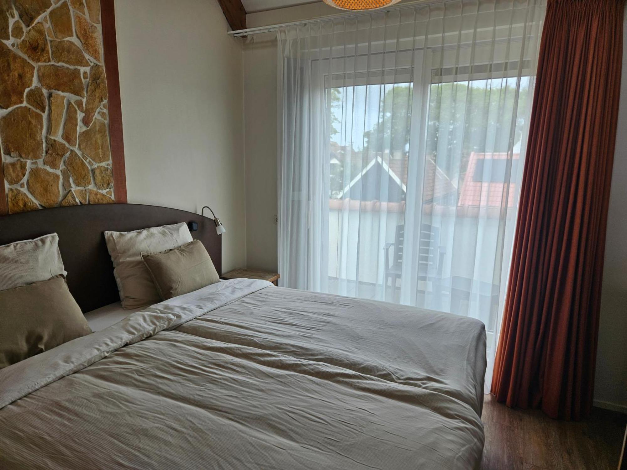 Hotel Dolores Ameland 内斯 外观 照片