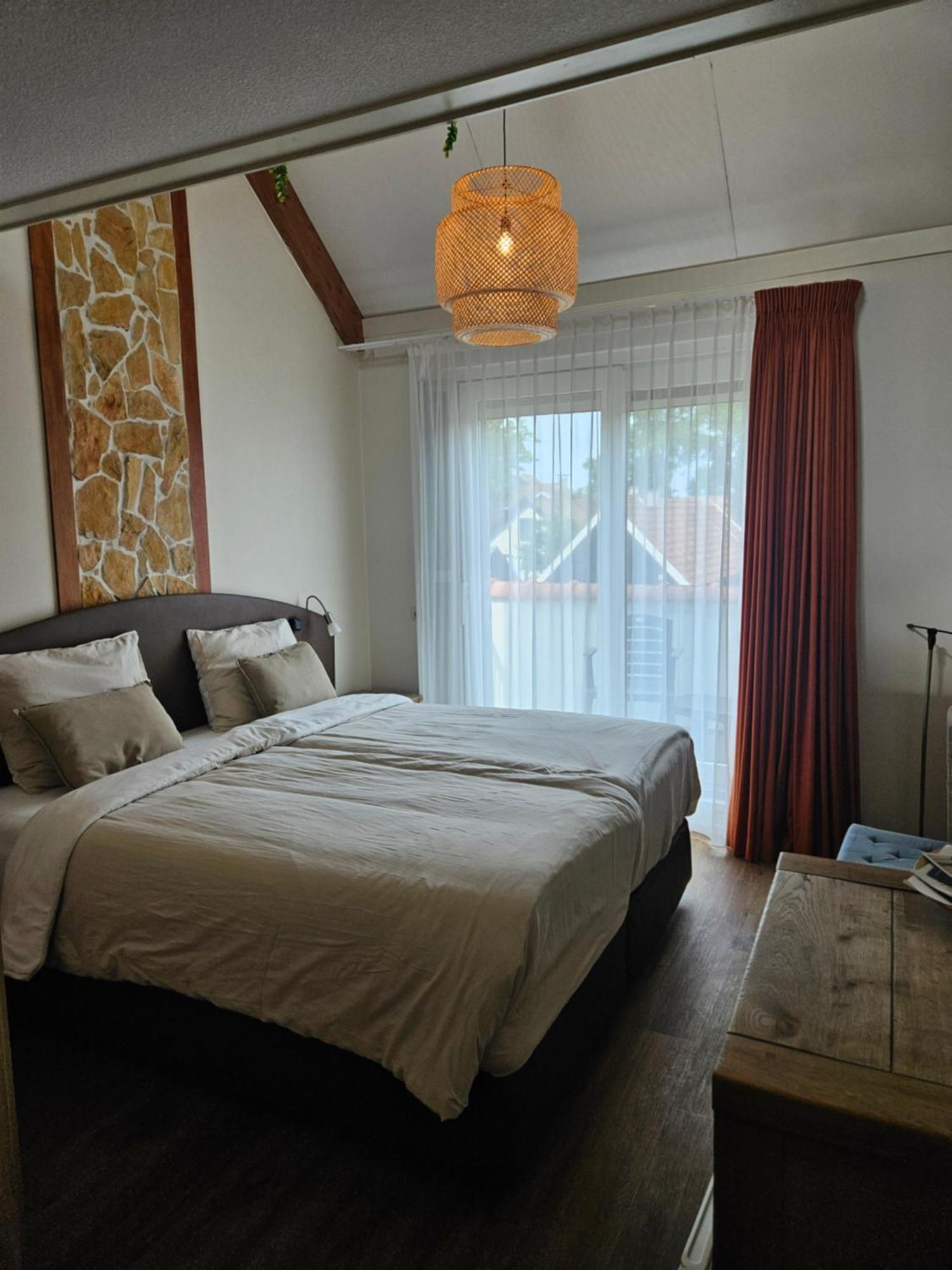 Hotel Dolores Ameland 内斯 外观 照片
