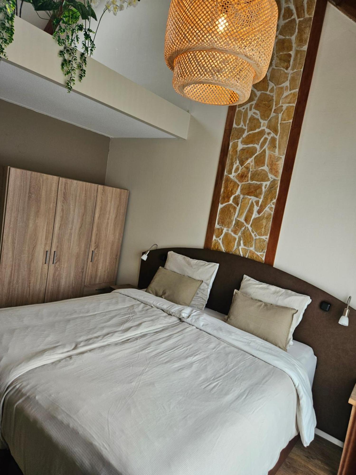 Hotel Dolores Ameland 内斯 外观 照片